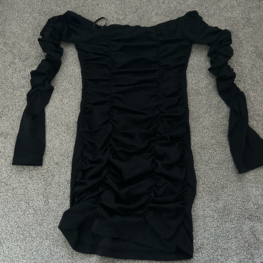 Off shoulder ruched dress